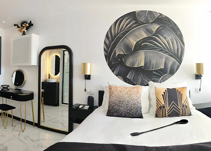 アパート Naturist Deluxe - Le Boudoir Heliopolis *