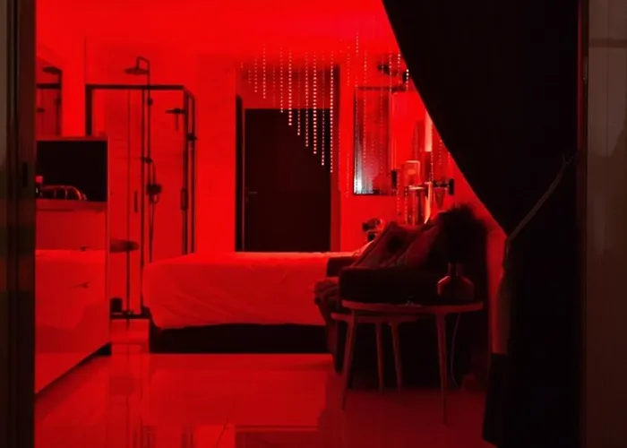 Naturist Deluxe - Le Boudoir Heliopolis *